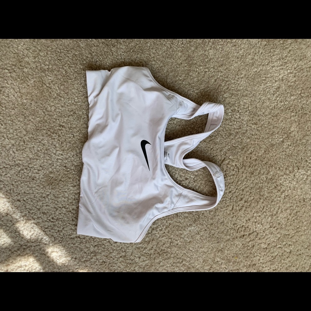 Nike pro sports bra